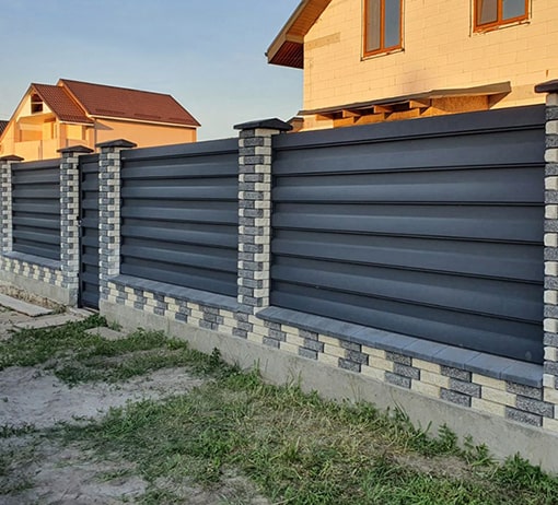 Паркан із ламелей ранчо Т